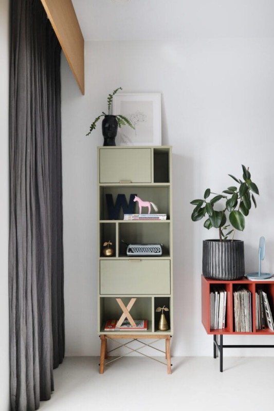 Wąski regał TALL POCKET SLIM 4.jpg